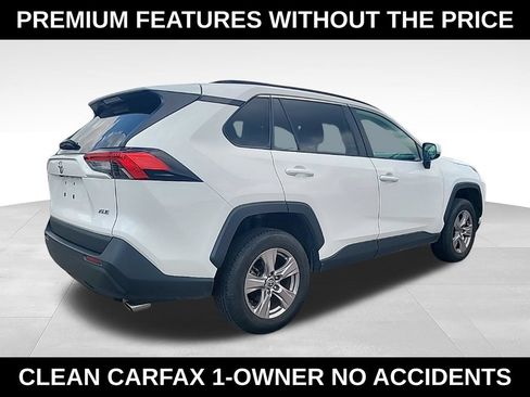 Used 2025 Toyota RAV4 XLE FWD image 7