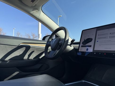 Used 2021 Tesla Model 3 Long Range image 26