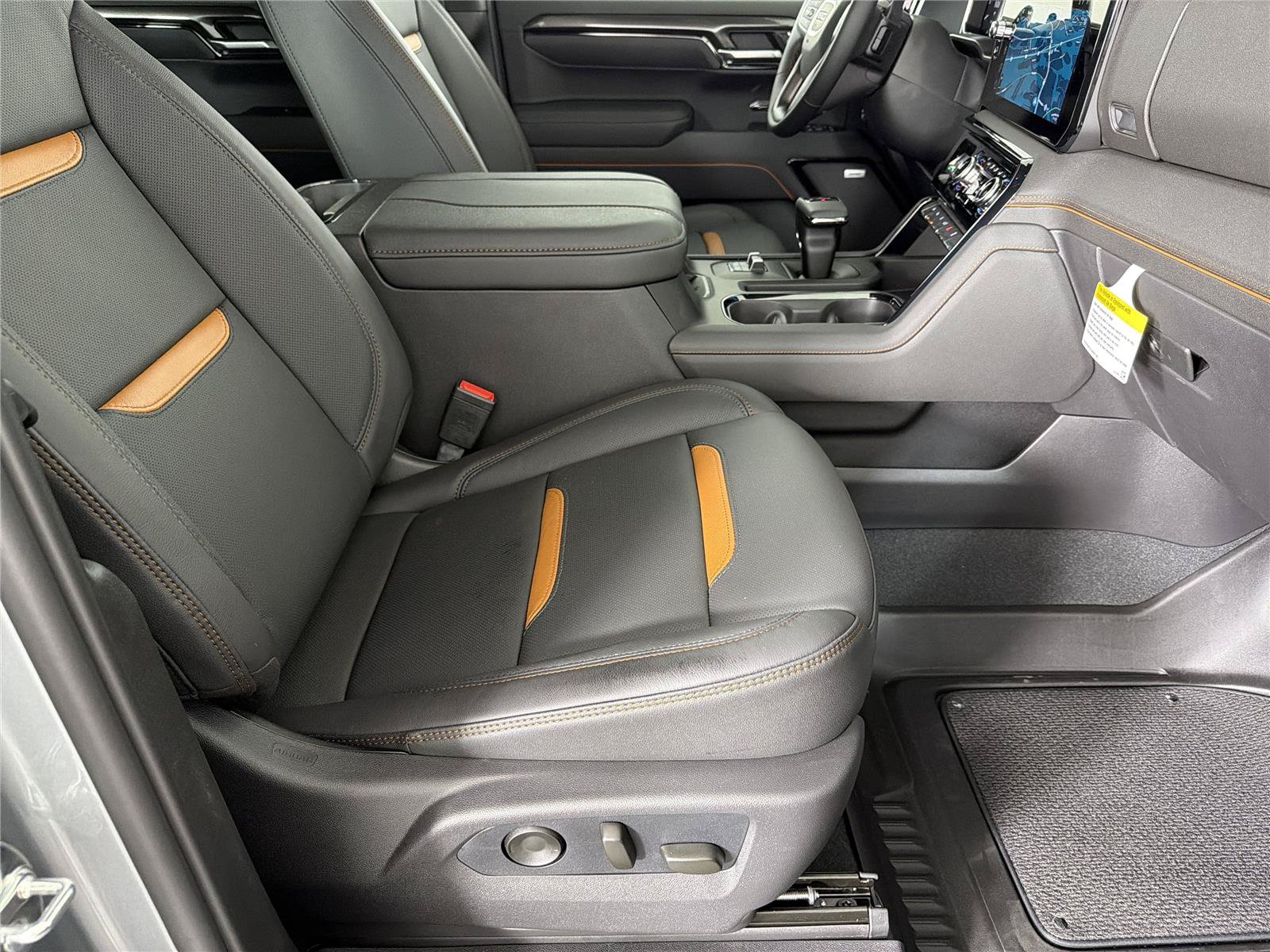New 2026 GMC Sierra 1500 AT4 w/ AT4 Premium Package AWD/4WD image 11