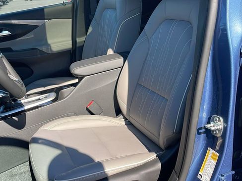 New 2025 Buick Envista Avenir image 11