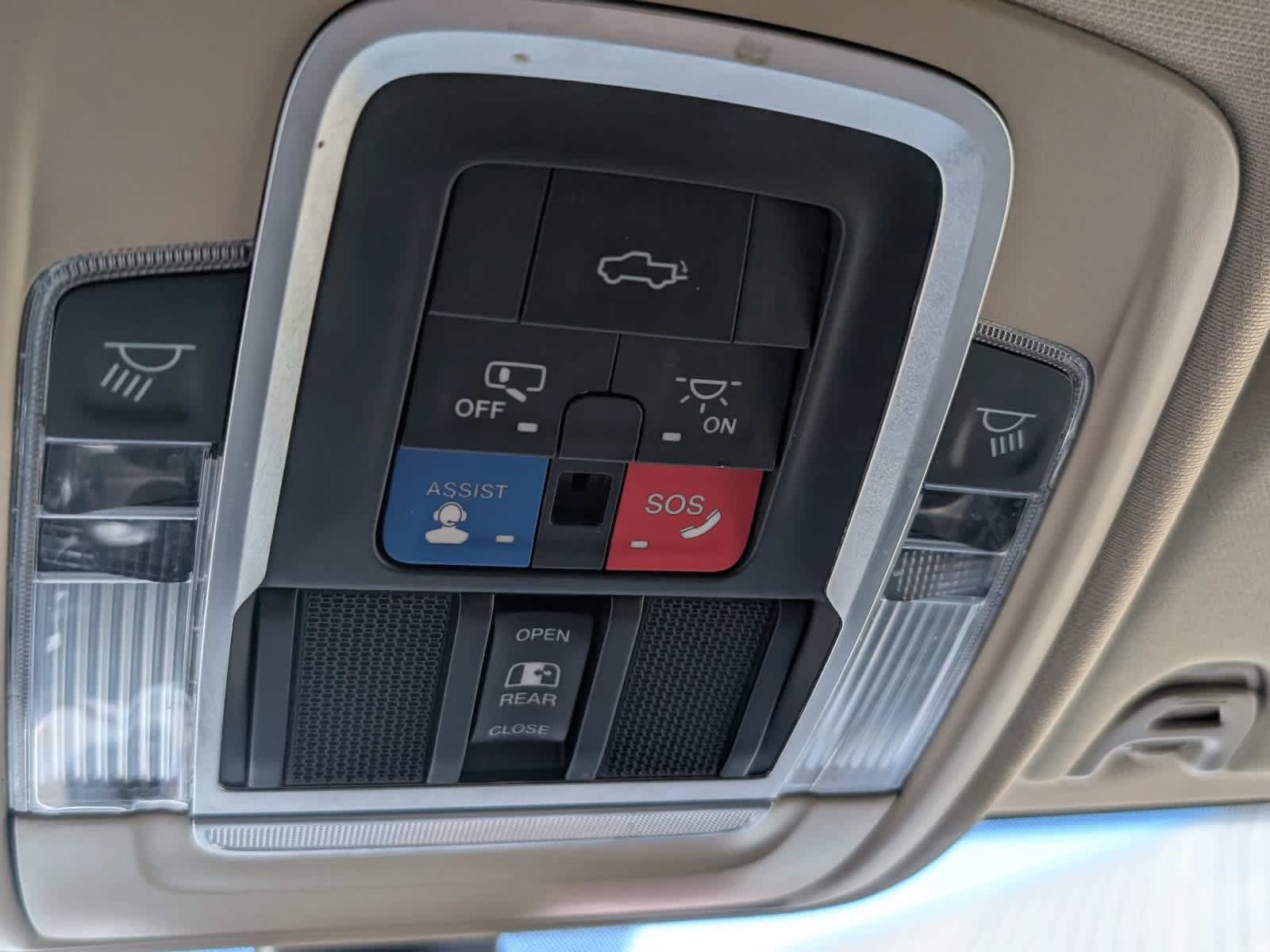 Used 2022 RAM 2500 Laramie AWD/4WD image 33