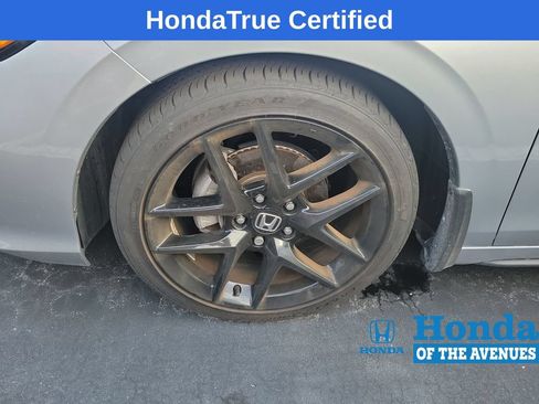Used 2025 Honda Civic Sport image 5
