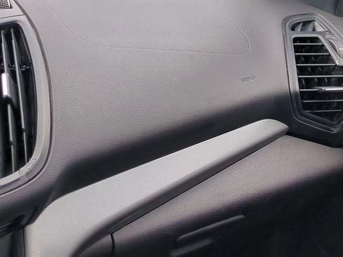 Used 2016 Ford Escape SE w/ SE Cold Weather Package image 17