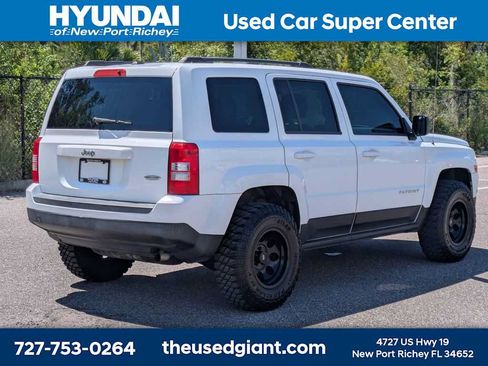 Used 2016 Jeep Patriot Latitude FWD image 7