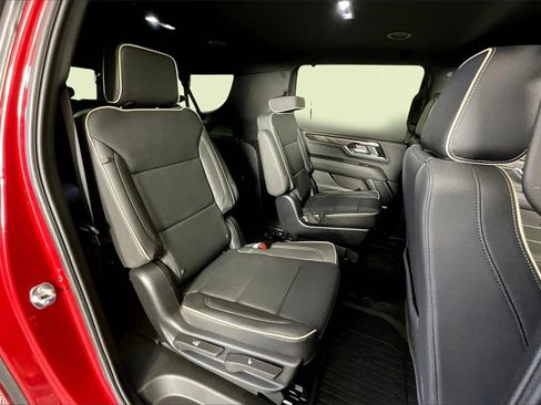 New 2025 GMC Yukon XL Elevation image 11