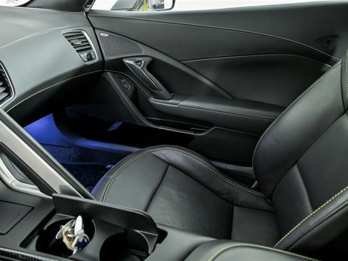 Used 2018 Chevrolet Corvette Z06 RWD image 36