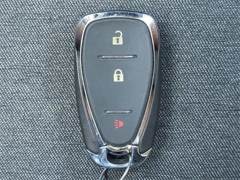 Used 2023 Chevrolet Equinox LT image 34