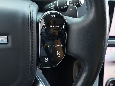 Used 2018 Land Rover Range Rover HSE image 22