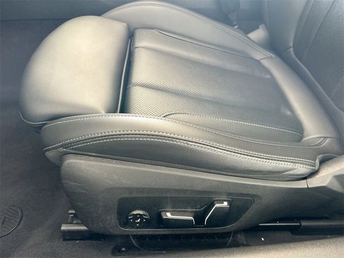 Used 2024 BMW 430i Convertible image 14