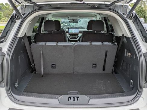 Certified 2026 Ford Explorer Active RWD image 13
