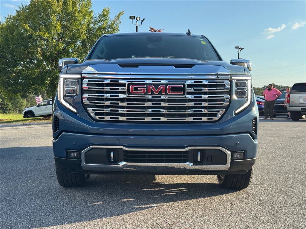 Used 2025 GMC Sierra 1500 Denali w/ Denali Reserve Package AWD/4WD image 8