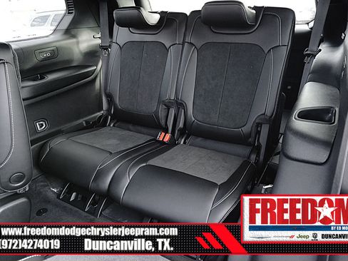 New 2025 Jeep Grand Cherokee L Altitude image 15