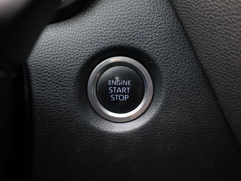 Used 2022 Toyota Corolla XSE FWD image 32