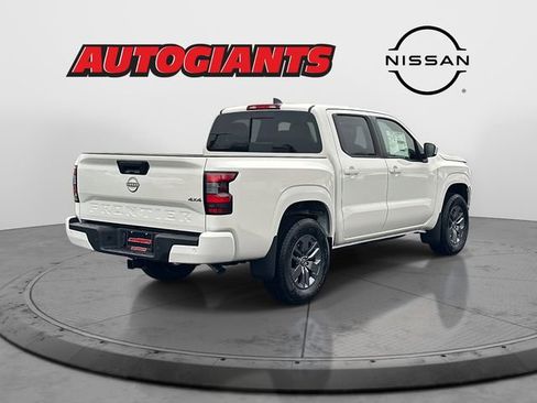 New 2026 Nissan Frontier SV w/ SV Convenience Package image 2