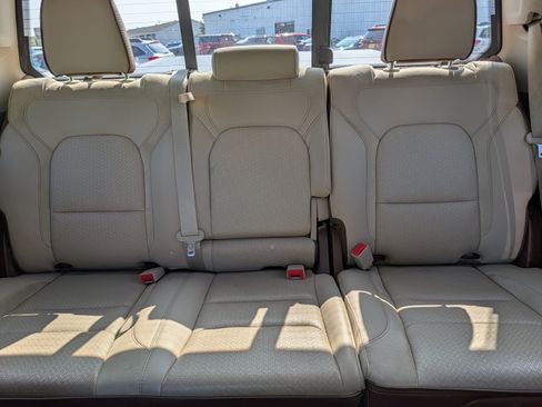 Used 2020 RAM 1500 Laramie AWD/4WD image 13