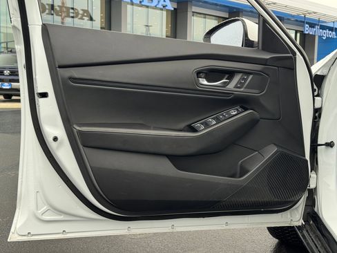 Certified 2023 Honda Accord Touring image 13