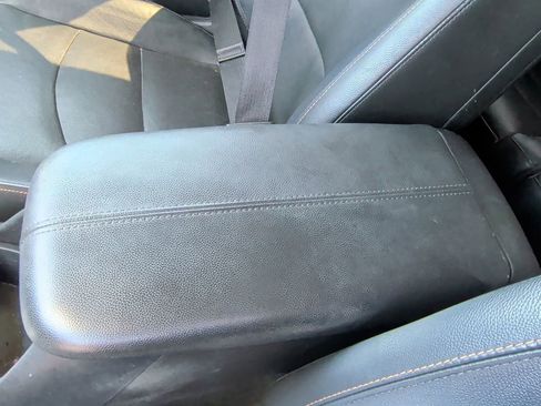 Used 2019 Chevrolet Equinox Premier image 28