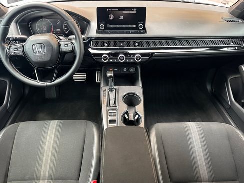 Used 2022 Honda Civic Sport image 12