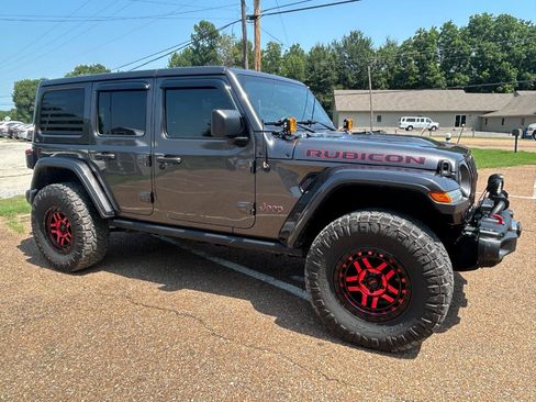 Used 2019 Jeep Wrangler Unlimited Rubicon AWD/4WD image 2