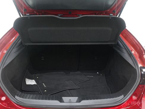 Used 2024 MAZDA MAZDA3 Hatchback w/Premium Plus Pkg image 9