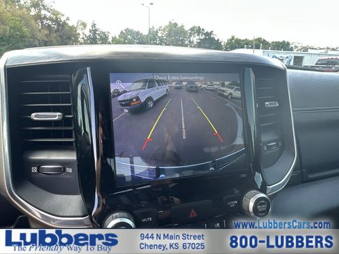 Used 2019 RAM 1500 Laramie AWD/4WD image 17