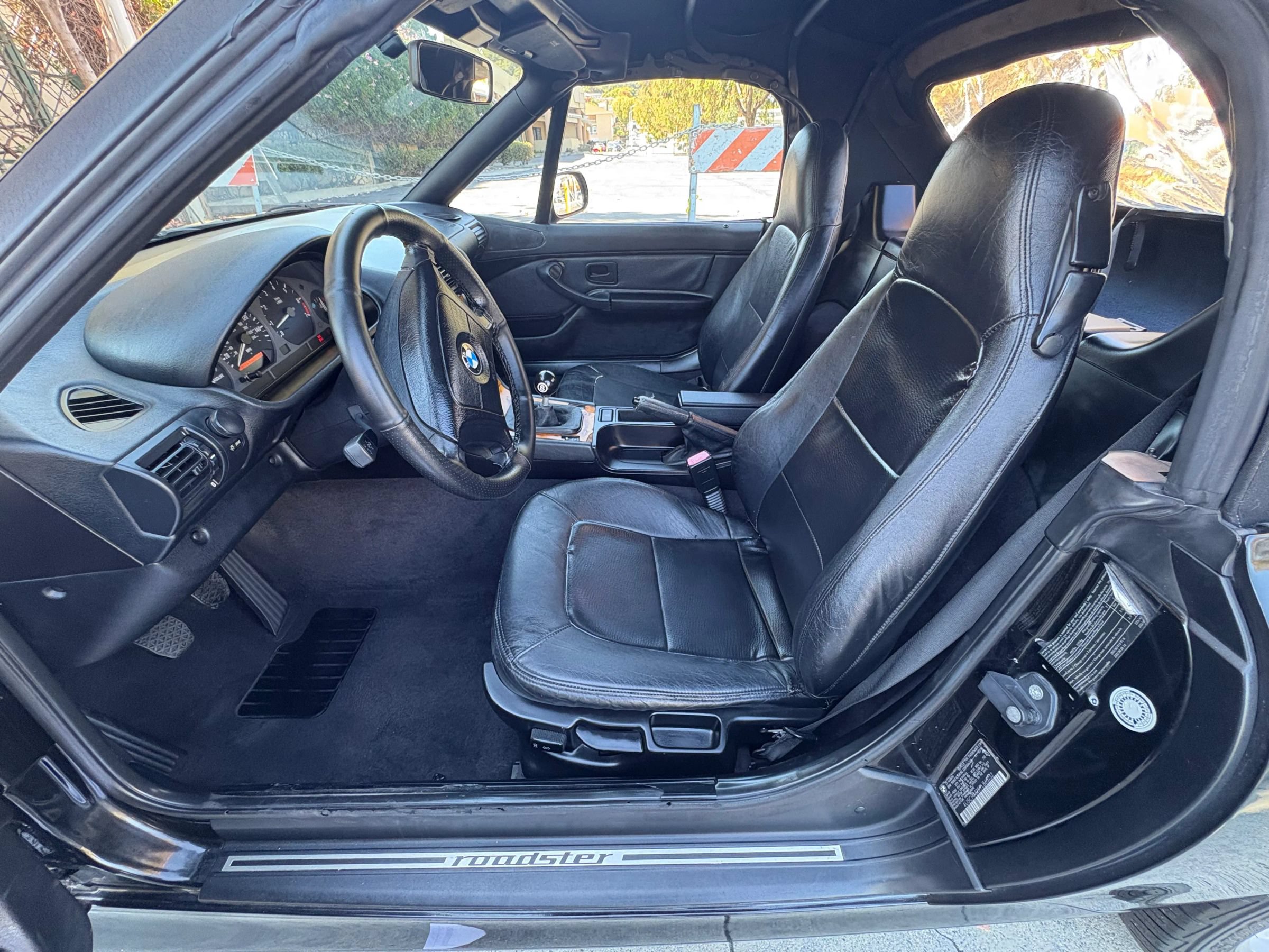 Used 1996 BMW Z3 1.9 RWD image 9
