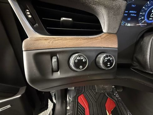 Used 2019 Cadillac Escalade Luxury image 22