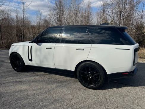 Certified 2025 Land Rover Range Rover SE AWD/4WD image 8