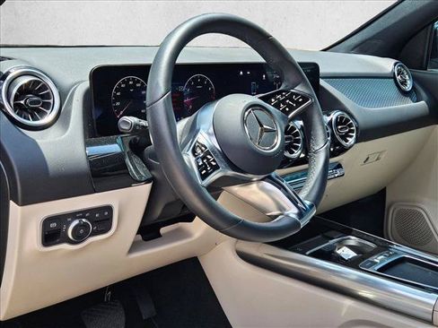Certified 2026 Mercedes-Benz GLA 250 image 9