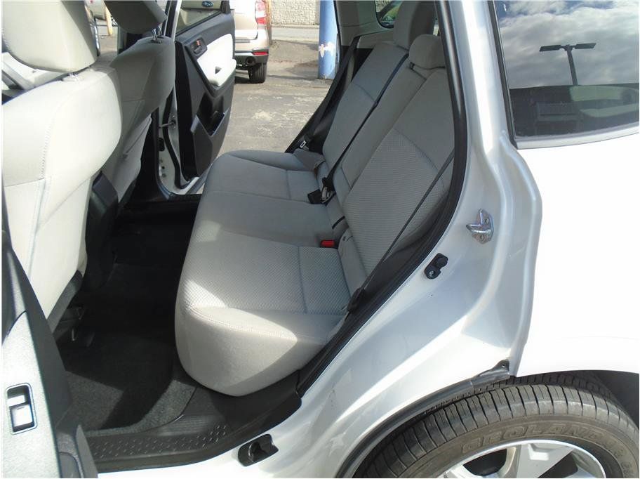 Used 2015 Subaru Forester 2.5i Premium w/ All-Weather Package AWD/4WD image 12