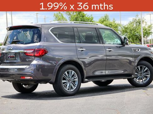 Used 2024 INFINITI QX80 Luxe RWD image 3