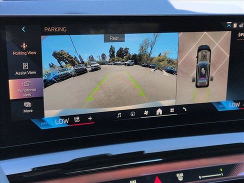 New 2026 BMW i5 eDrive40 image 13