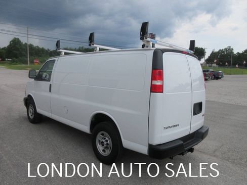 Used 2024 GMC Savana 2500 w/ Enhanced Convenience Package RWD image 3