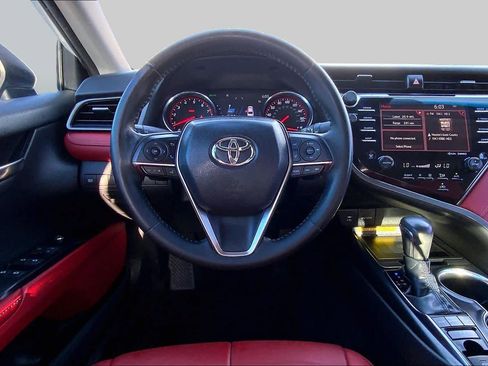 Used 2019 Toyota Camry XSE FWD image 6