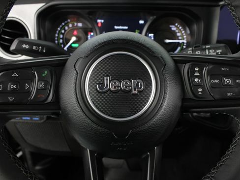 Used 2025 Jeep Wrangler Unlimited Sport S 4xe AWD/4WD image 12