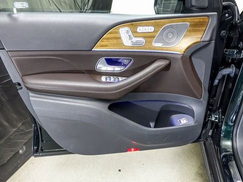 Used 2020 Mercedes-Benz GLS 450 4MATIC image 30