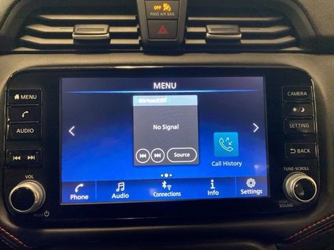 Used 2024 Nissan Versa SR image 29