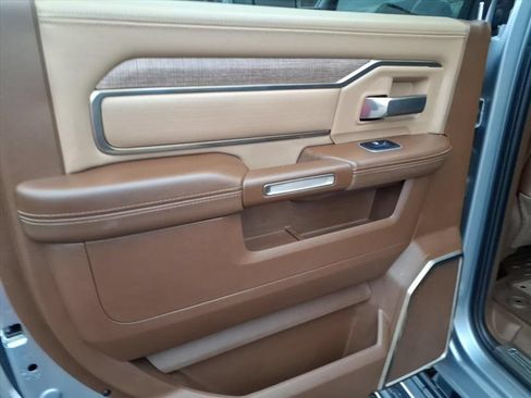 Used 2022 RAM 2500 Limited w/ Snow Chief Group AWD/4WD image 13