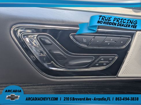 Used 2021 Lincoln Navigator Black Label w/ Cargo Convenience Package AWD/4WD image 30