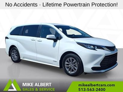 Used 2021 Toyota Sienna LE