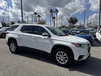Used 2021 Chevrolet Traverse LT video 1