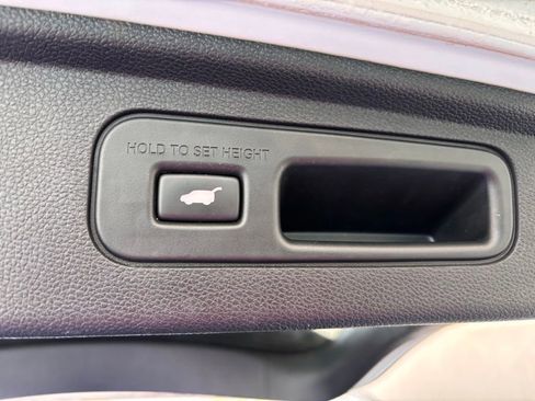 Used 2024 Honda Odyssey EX-L image 13