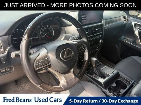 Used 2023 Lexus GX 460 Premium w/ Premium Package AWD/4WD image 11