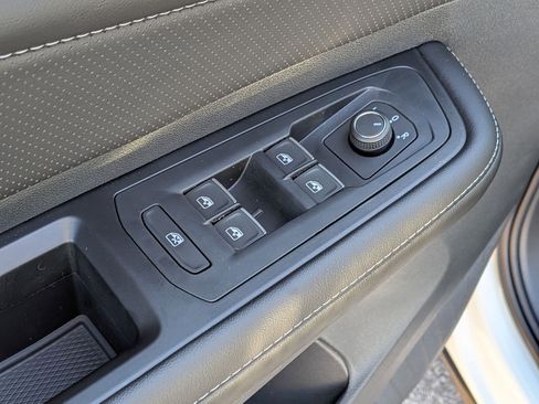 New 2026 Volkswagen Atlas SE image 13