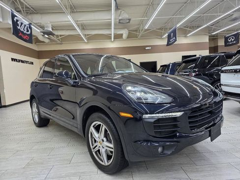 Used 2016 Porsche Cayenne AWD/4WD image 5