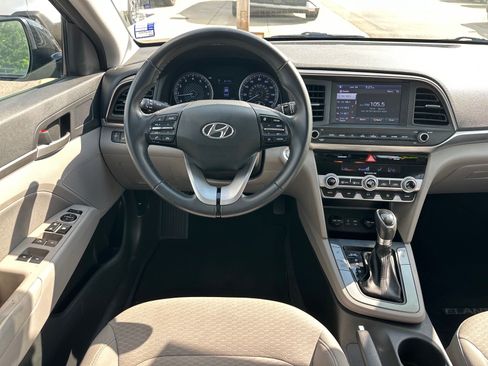 Used 2020 Hyundai Elantra Value Edition FWD image 7