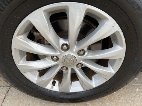 Certified 2017 Chrysler Pacifica Touring-L image 7