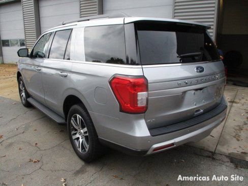 Used 2024 Ford Expedition XLT image 22