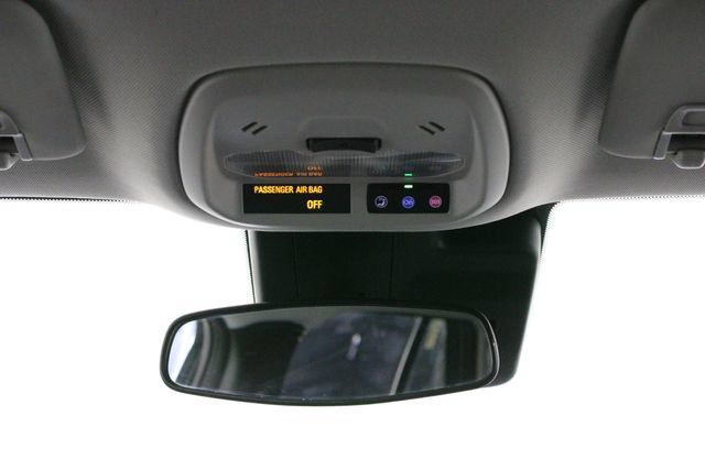 Used 2025 Chevrolet Trax LS w/ LS Convenience Package FWD image 22