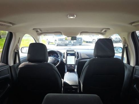 Used 2022 Ford Edge SE AWD/4WD image 13